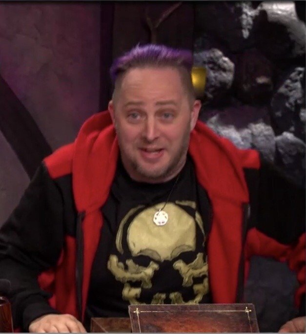 Fan Reactions & Critical Reception of the Cast Evoke Actor Responses